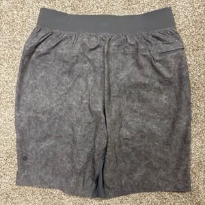 Lululemon T.H.E. Short 9" Mens Shorts Gravel Dust Asphalt Grey Medium